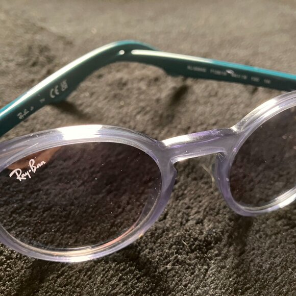 NEW*** Ray-Ban Kids sunglasses - Picture 2 of 4